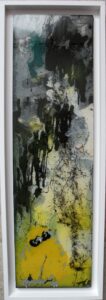 cheeky chick I – Materialbild, Acryl hinter Glas, 22 x 65 cm