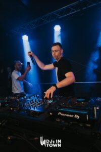 09-14 DJ’s in Town GT-75